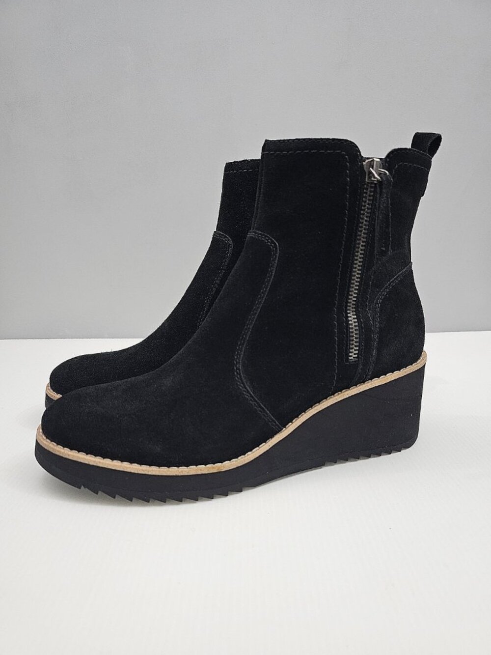 Earth Clinto Platform Wedge Ankle Booties Womens 9.5 Black Suede Comfort Boot